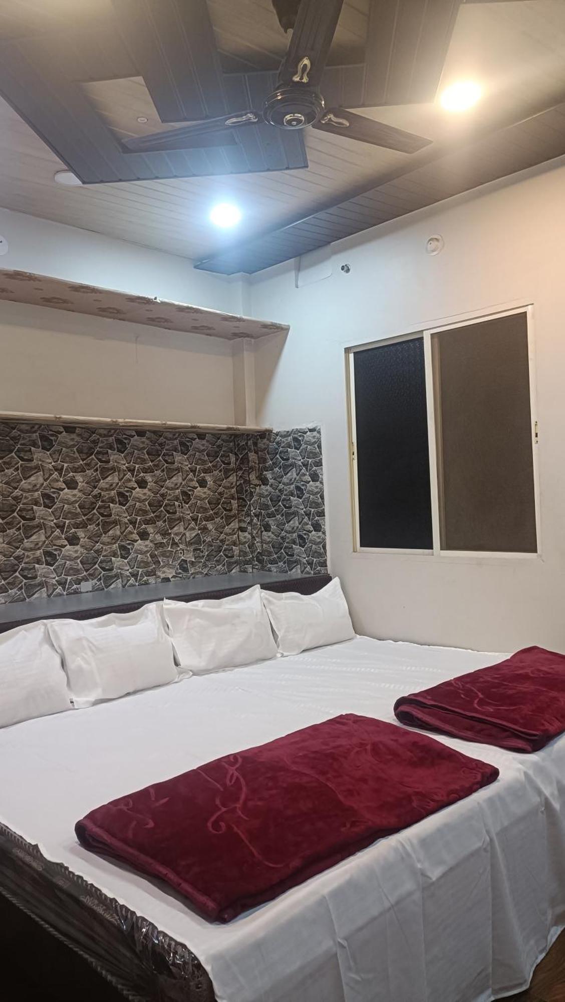 Mangaldeep Guest House Ujjain Buitenkant foto
